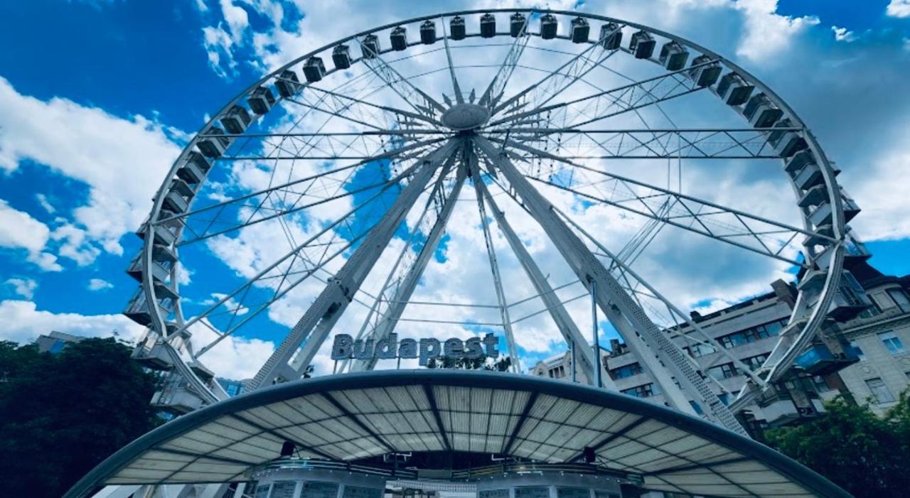 Downtown Deak-Ferris Wheel Luxury Home Budapest Exterior photo